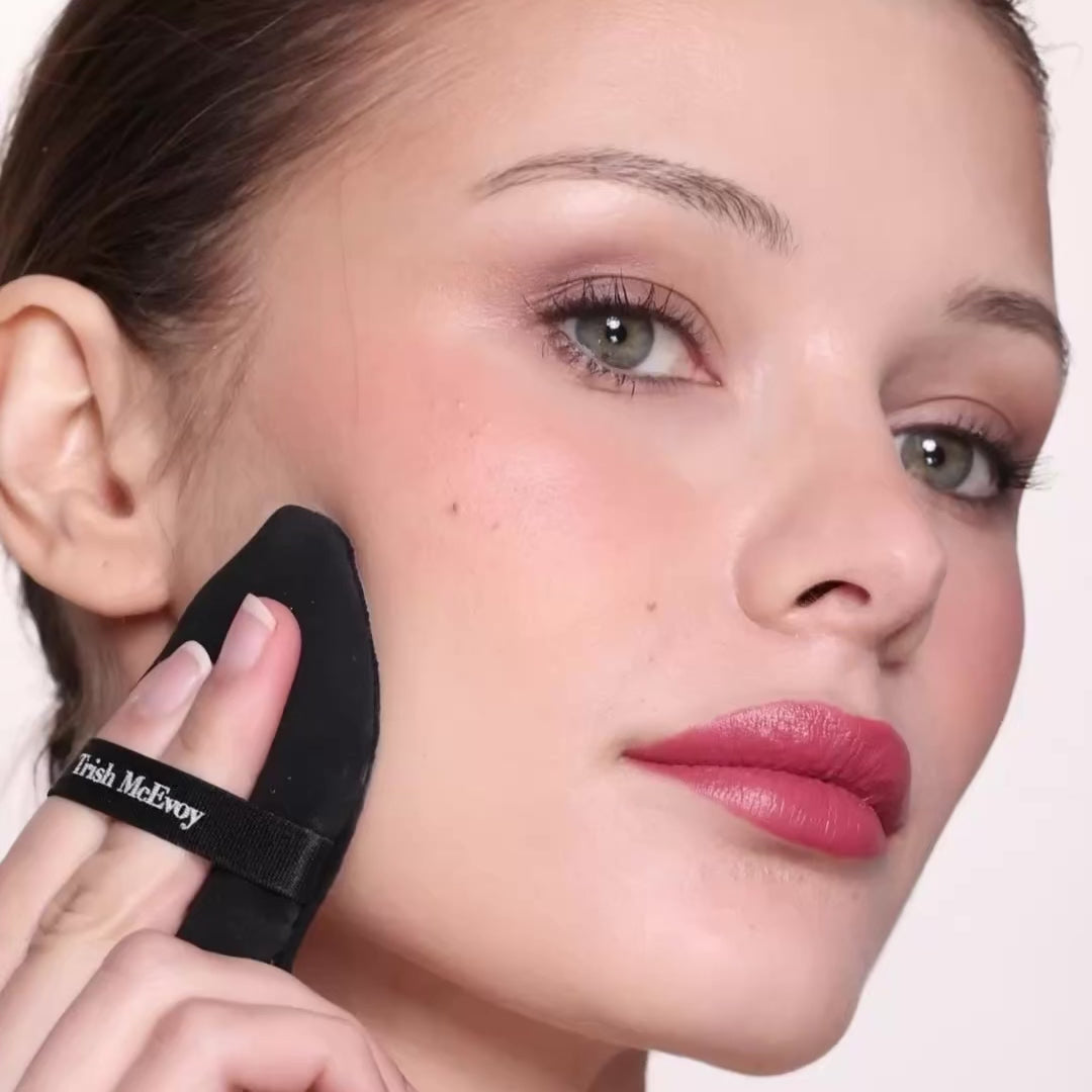 Translucent Finishing Powder Refill
video