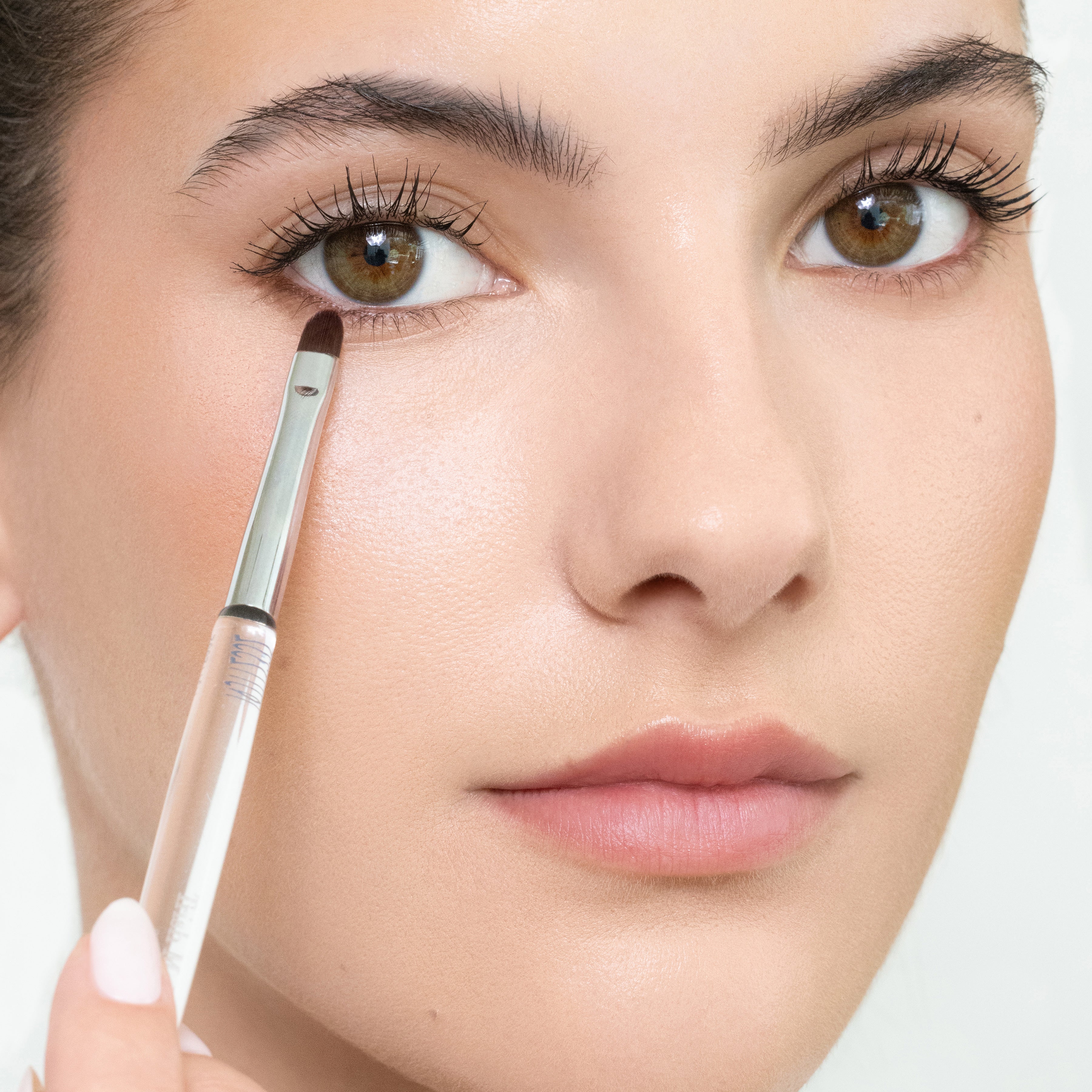 Brush 99 Tight Eye Lining