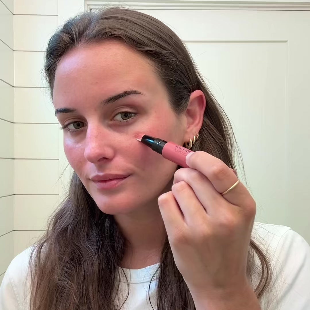liquid face color in pinched video 
